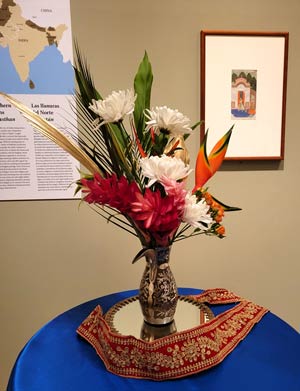 Art Alive Woman Fleeing - detail